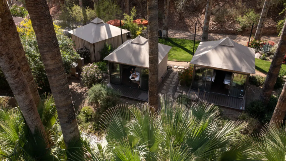 永利皇宫水疗中心宁静的户外休息区